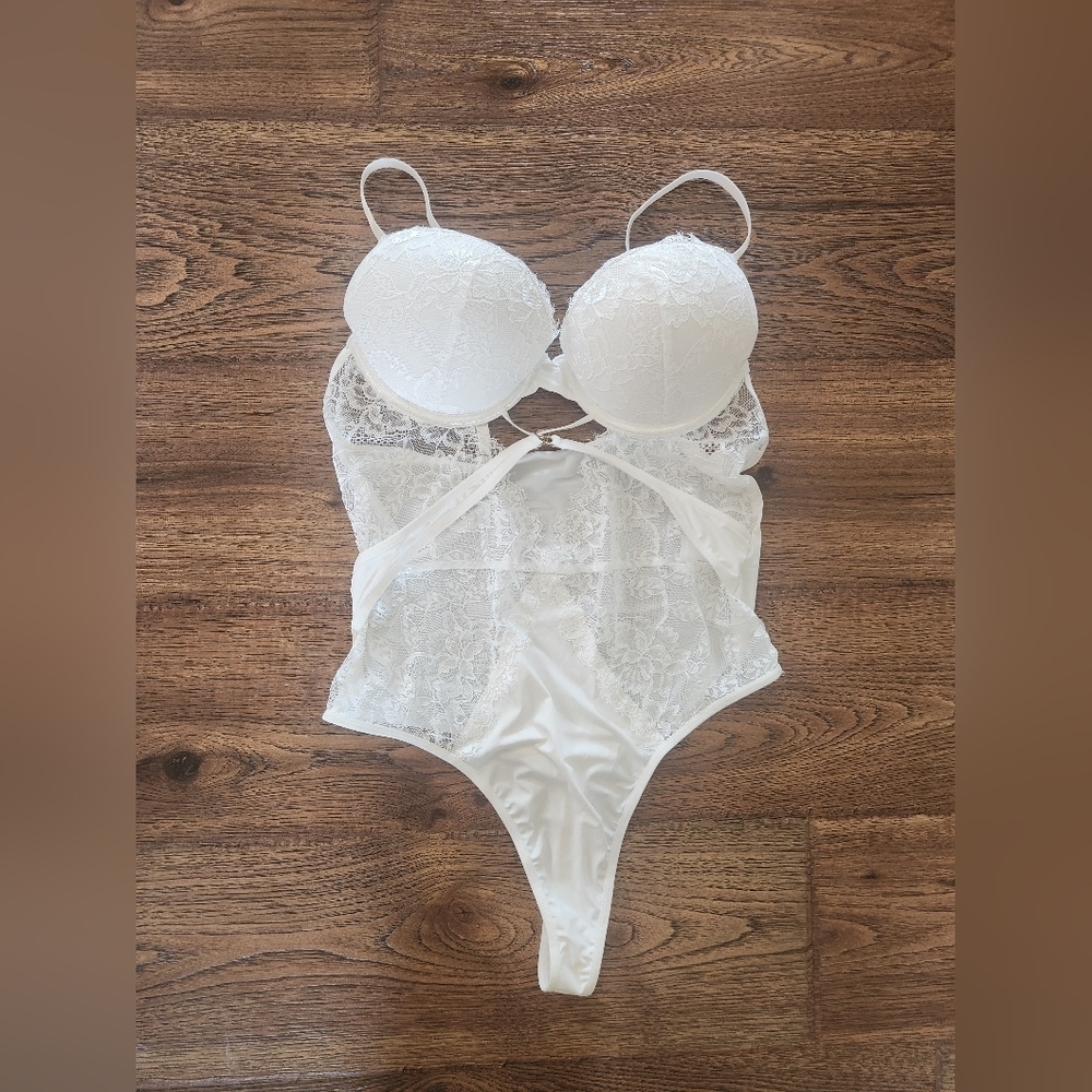 NWOT White Lace Criss Cross Teddy Bodysuit XL